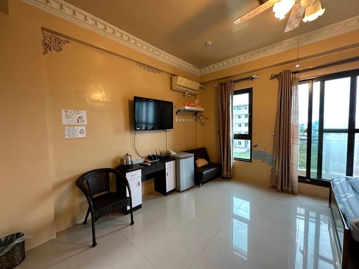 Tou Cheng Whale Watching Homestay Toucheng Buitenkant foto
